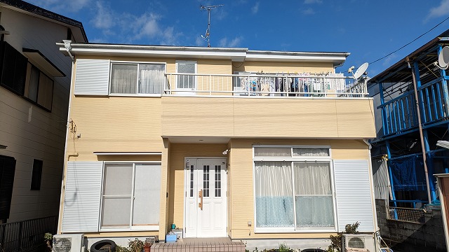 藤枝市の築37年の2階建て住宅塗装前