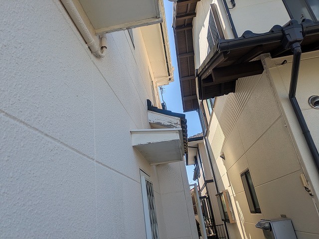 破風板の塗膜剥離